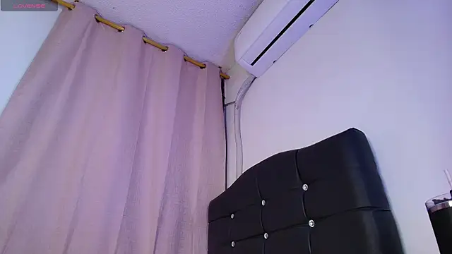 Mia_depp webcam