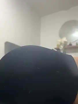 Pretty_Isadora webcam