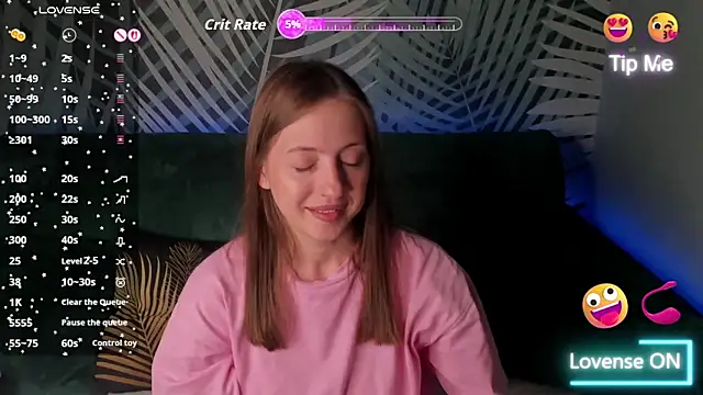 ChristyCrayme webcam