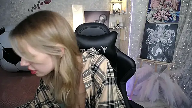 NickyAdamidi webcam