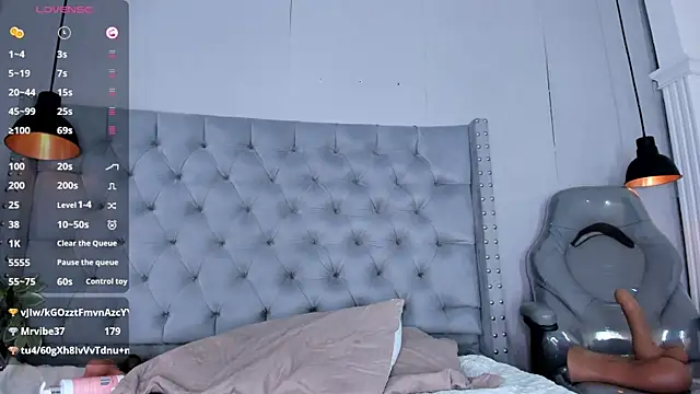 Monika-Ruiz webcam