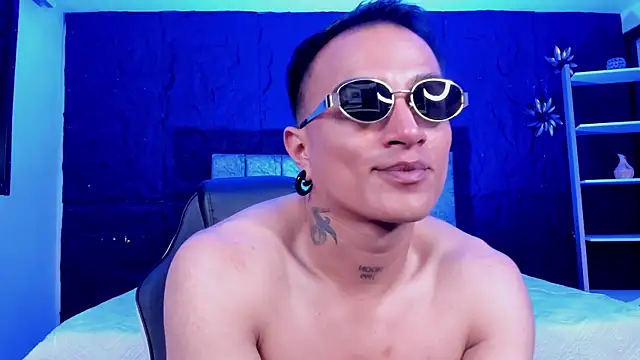LiamDeep webcam