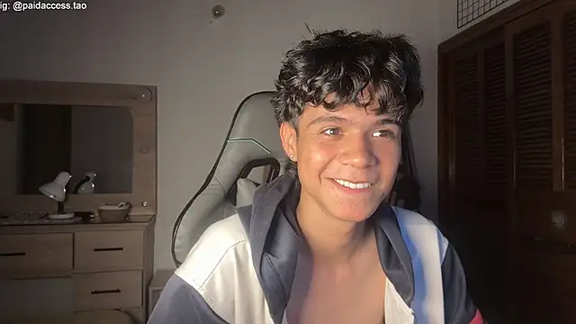 OopsAgain_ webcam