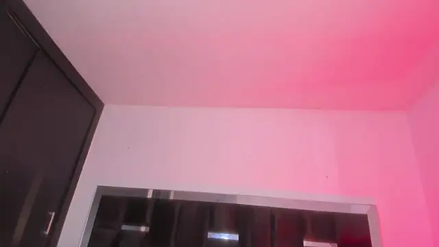 DANITENDER555 webcam