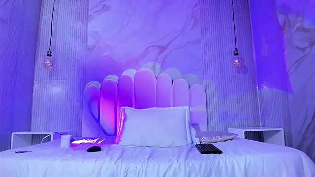 arietta_skinny webcam
