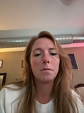 prettyprofessorpeach webcam