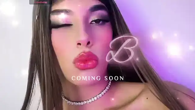 Ari_Miaxx webcam