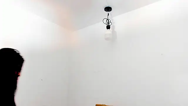 Katty_West webcam