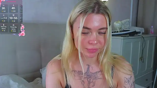 AveriRigby webcam