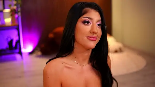Watch DariaVeil live on EroticFlix - High definition streams