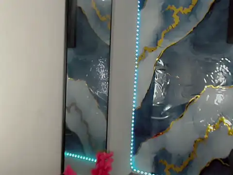 Yasmine_Tapias webcam