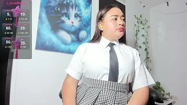 ReyleDoll webcam