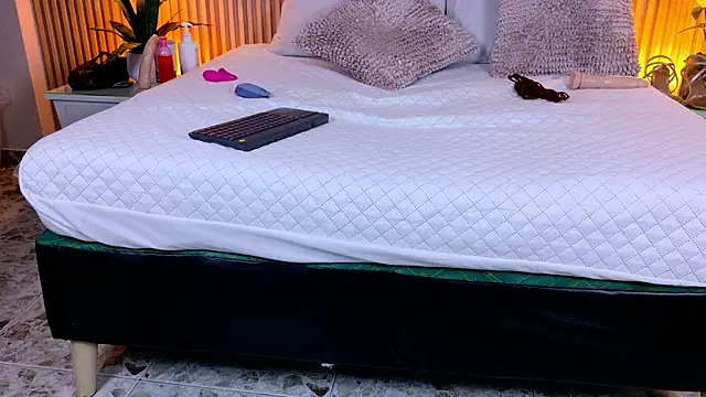 Watch EvaRios_ live on EroticFlix - High definition streams