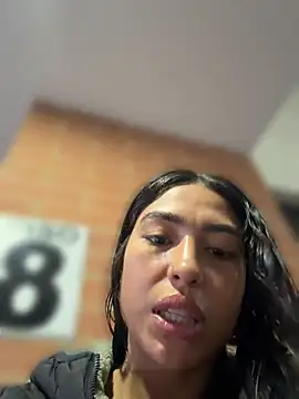 Watch samantha_bss live on EroticFlix - High definition streams