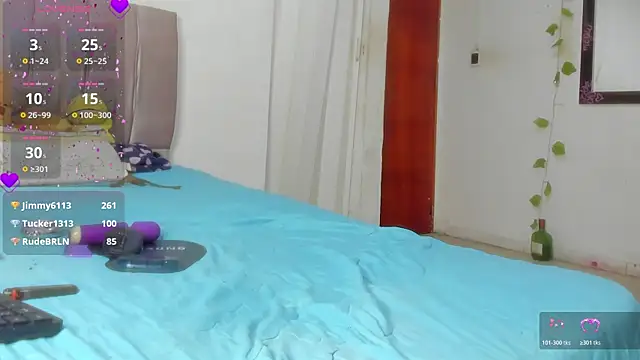 Watch katt__black__ live on EroticFlix - High definition streams