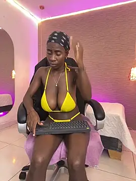 Watch MorenaLush_Eup live on EroticFlix - High definition streams