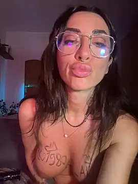 nika_fendi webcam