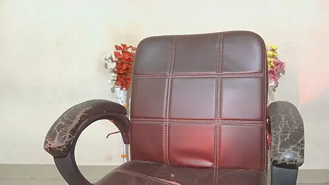 cute_mahira webcam