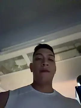 OliverWest04 webcam