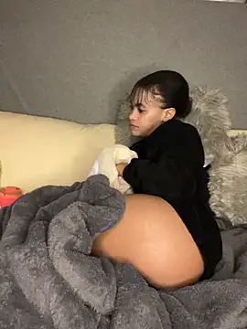 Hot_Mess18 webcam