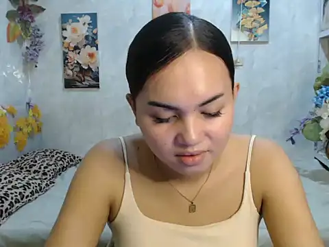 ur_asiankat webcam