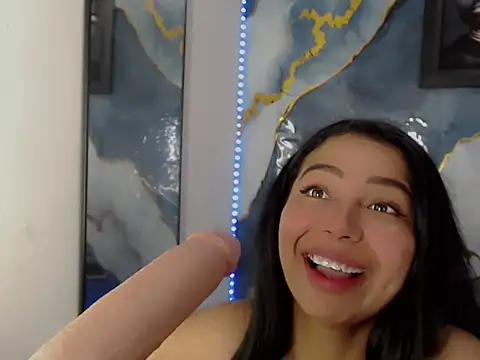 Yasmine_Tapias webcam