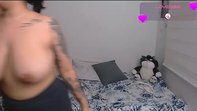 valeria4 webcam