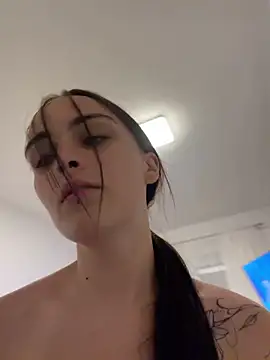scarstarx (F teen) - Finger my tight pussy