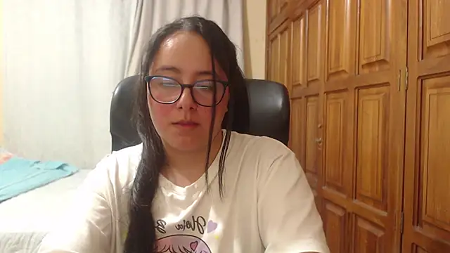 Watch Venus_cat_ live on EroticFlix - High definition streams