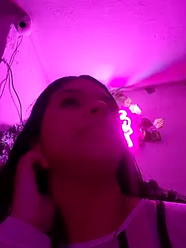 Watch Layla-daring live on EroticFlix - High definition streams