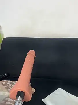 Watch chiquimaturesexy live on EroticFlix - High definition streams