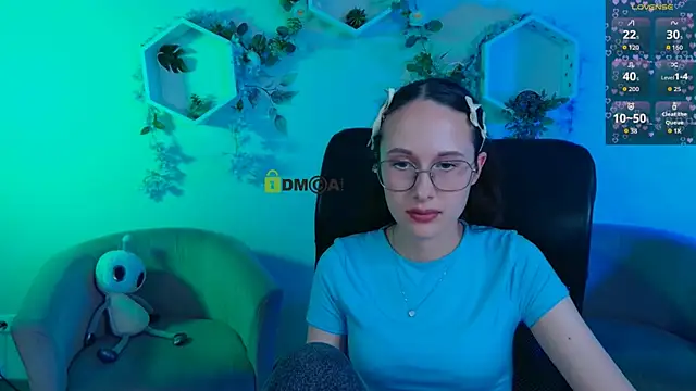 mona_cloud webcam