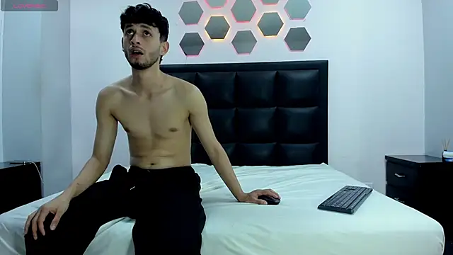 Watch dracke_and_zara live on EroticFlix - High definition streams