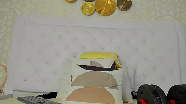 Watch vivifit_08 live on EroticFlix - High definition streams