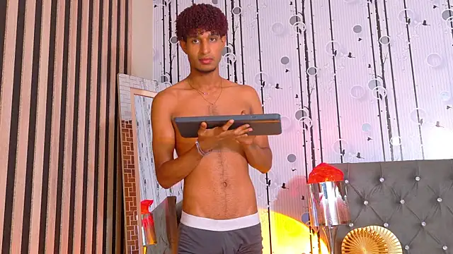 Alex_Bloom webcam
