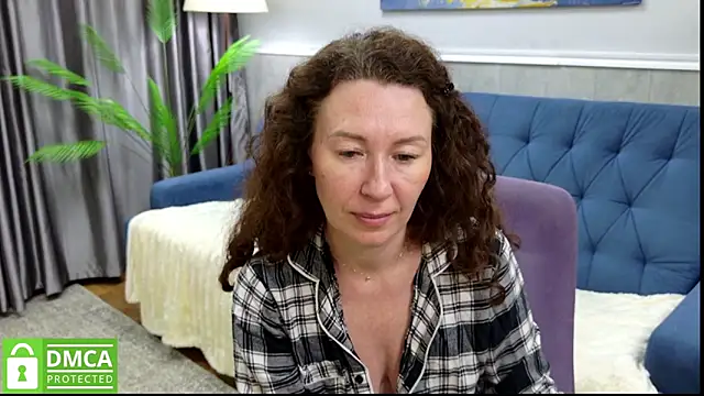 MyrtleGirl_5 live cam on StripChat