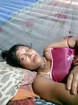 Watch Savita992 live on EroticFlix - High definition streams