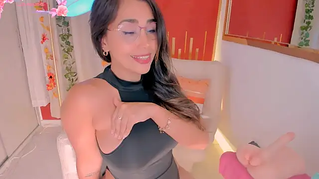 Miss_ash webcam