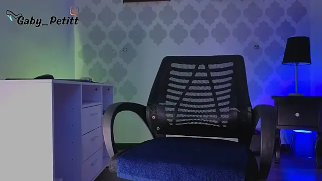 GabyPetit webcam