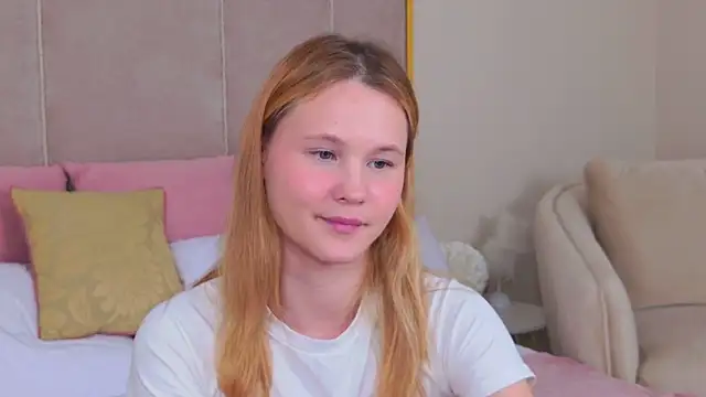 Watch AmeliRoyse live on EroticFlix - High definition streams