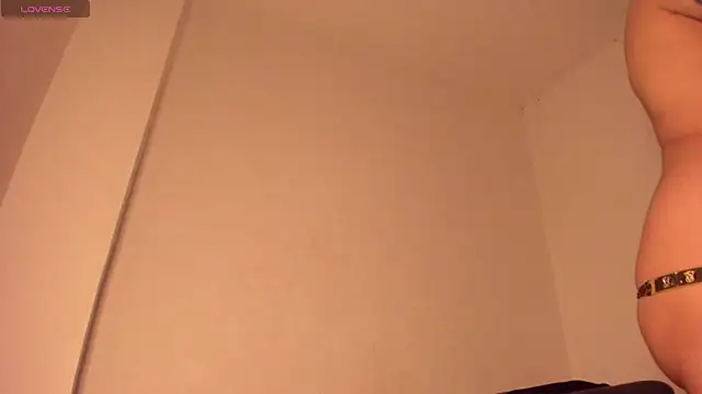 Mia_for_you_lovee webcam