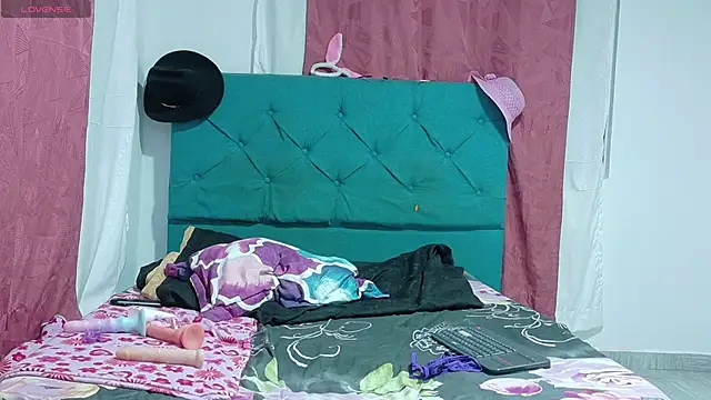 Vanessa_7_ webcam