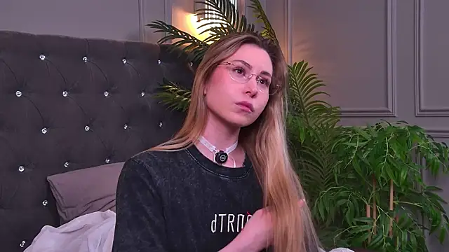 -SaraBlack- webcam