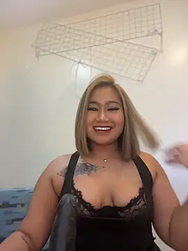 Watch vien_pussy69 live on EroticFlix - High definition streams