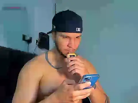 jacob_lautnerr webcam