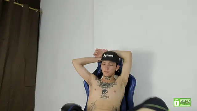Nick_TattooedGuy webcam