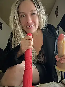 Watch MARILYNKOVANOVA live on EroticFlix - High definition streams