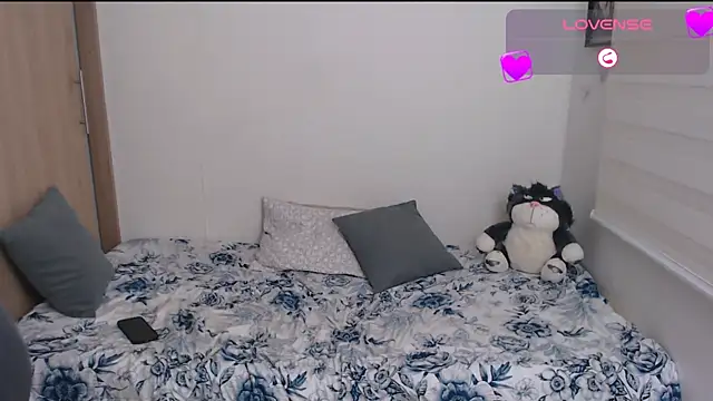 valeria4 webcam
