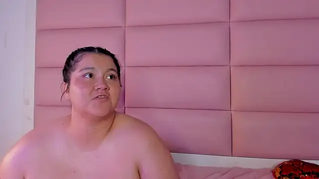 Watch AmaranttayLunay live on EroticFlix - High definition streams