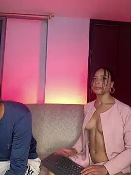 Watch Dylan_KatteLive live on EroticFlix - High definition streams